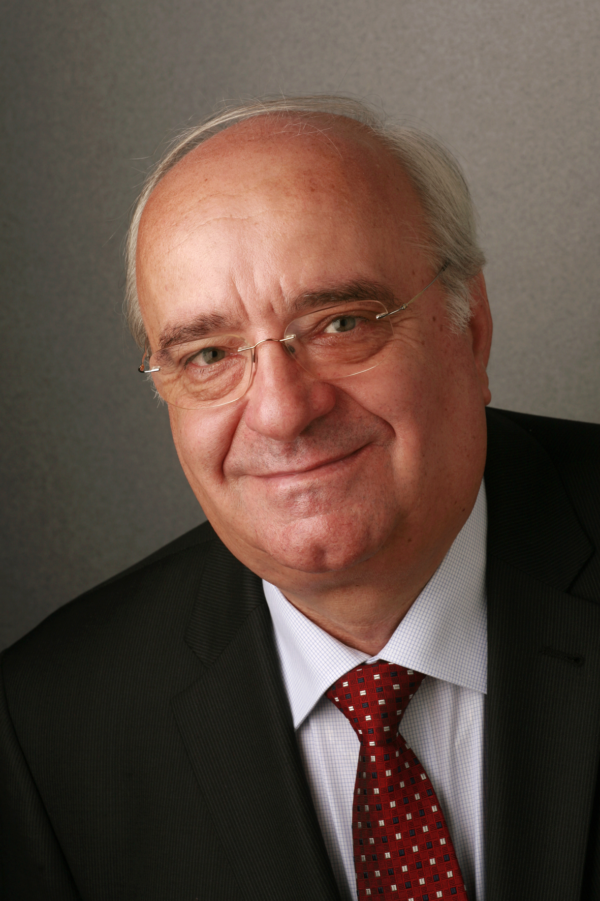 Manfred Hau – Geschäftsführer